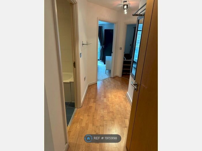 1 Bedroom Flat To Rent In Coopers Court Caroline Street, Cardiff, CF10
