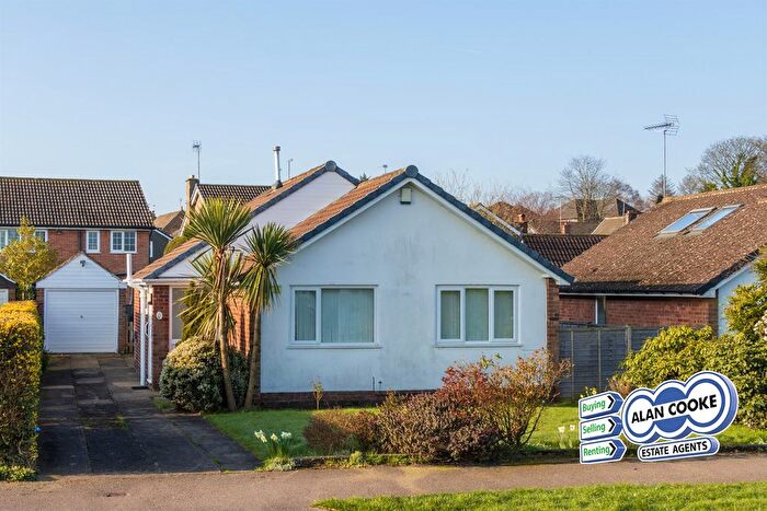 2 Bedroom Detached Bungalow For Sale In High Ash Drive Alwoodley, LS17