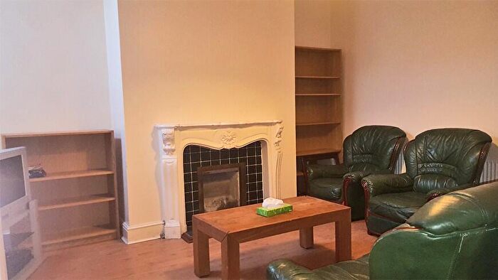 4 Bedroom End Of Terrace House To Rent In Braemar Road, Manchester, Greater Manchester, M14