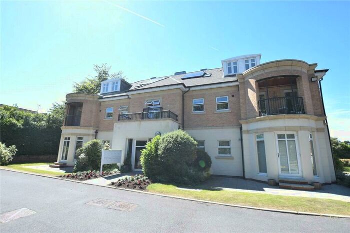 2 Bedroom Apartment To Rent In Sandringham House, Harrogate Road, Leeds, West Yorkshire, LS17
