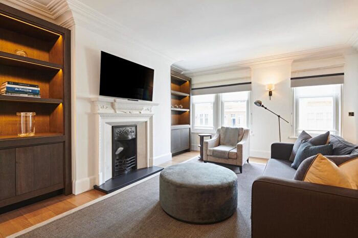 1 Bedroom Flat To Rent In Duke Street, Mayfair, W1K