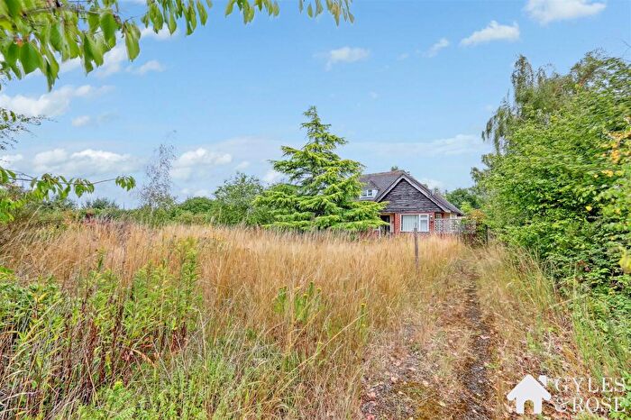 3 Bedroom Detached Bungalow For Sale In Dawes Lane, West Mersea, CO5