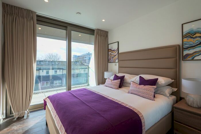 2 Bedroom Flat To Rent In Lavender Place, Royal Mint Gardens, E1