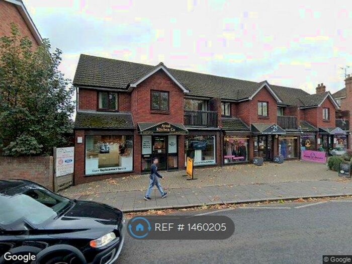 2 Bedroom Maisonette To Rent In The Parade, Bourne End, SL8