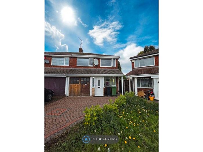 3 Bedroom Semi-Detached House To Rent In Spring Parklands, Dudley, DY1