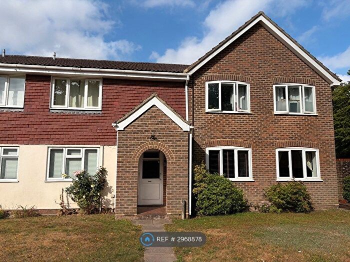 1 Bedroom Flat To Rent In Church Crookham, Fleet, GU51