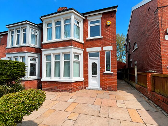 3 Bedroom Semi-Detached House For Sale In Ingleway Avenue, Blackpool, FY3