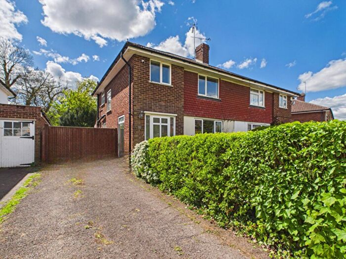 3 Bedroom Semi Detached House For Sale In Fairway Avenue, Tilehurst, Reading, RG30