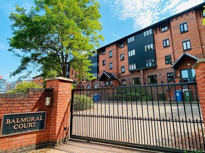 2 Bedroom Apartment To Rent In Balmoral Court, Scotland Street, Birmingham City Centre, B1