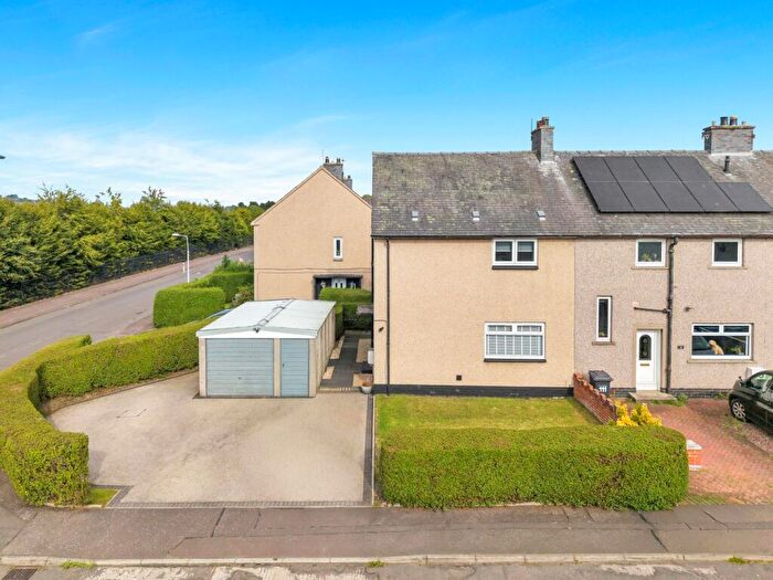 3 Bedroom End Of Terrace House For Sale In Jennie Rennies Road, Dunfermline, KY11