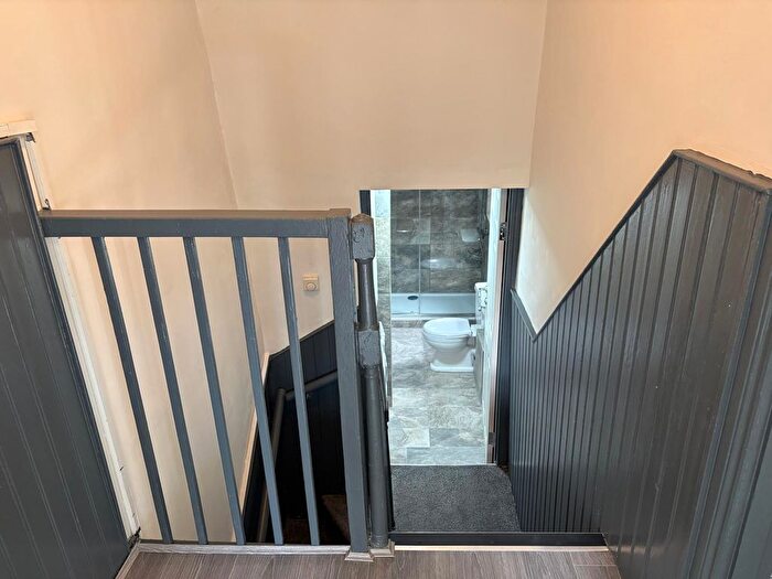 1 Bedroom Flat To Rent In Mount Terrace, London, E1