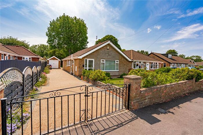 3 Bedroom Bungalow For Sale In Littlebeck Road, Humberston, Grimsby, Lincolnshire, DN36