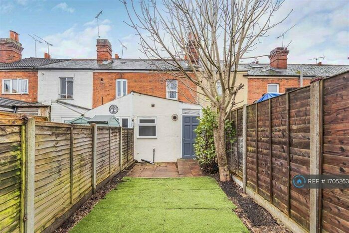2 Bedroom Terraced House To Rent In Cranbury Road, Reading, RG30