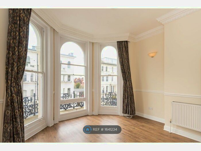 2 Bedroom Flat To Rent In St. Aubyns, Hove, BN3