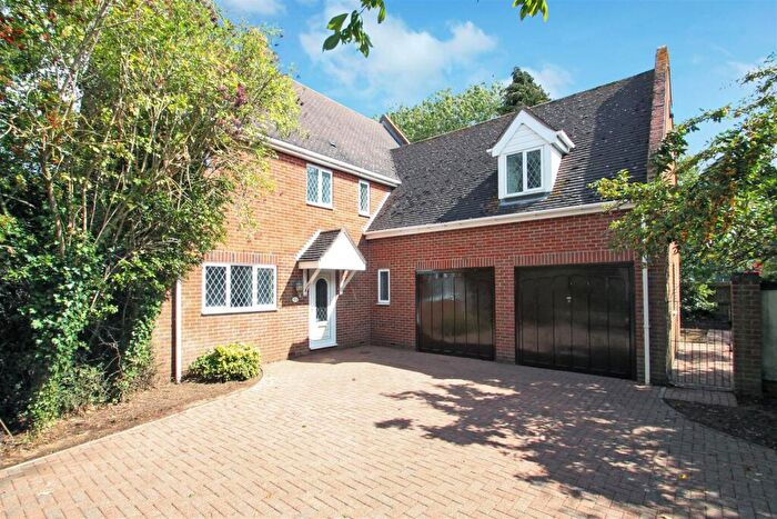 4 Bedroom Detached House For Sale In High Street, Spaldwick, PE28