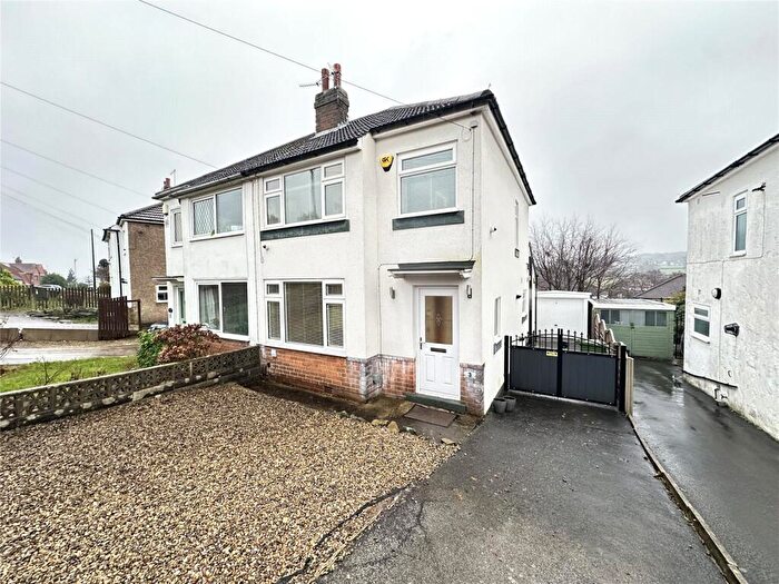 3 Bedroom Semi-Detached House To Rent In Woodhill Road, Leeds, West Yorkshire, LS16