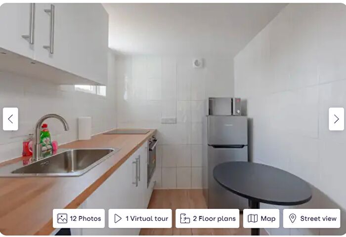 3 Bedroom Terraced House For Sale In Hartington Road, London, E16