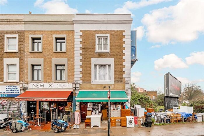 3 Bedroom Flat To Rent In New Cross Road, New Cross, SE14