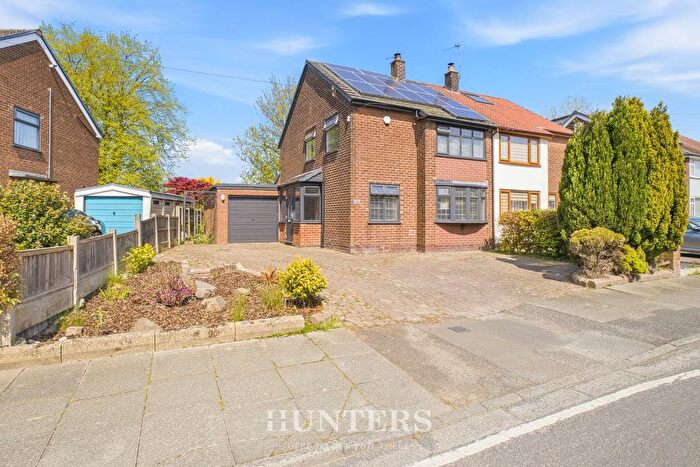 3 Bedroom Semi-Detached House For Sale In Boardman Fold Road, Middleton, Manchester, M24