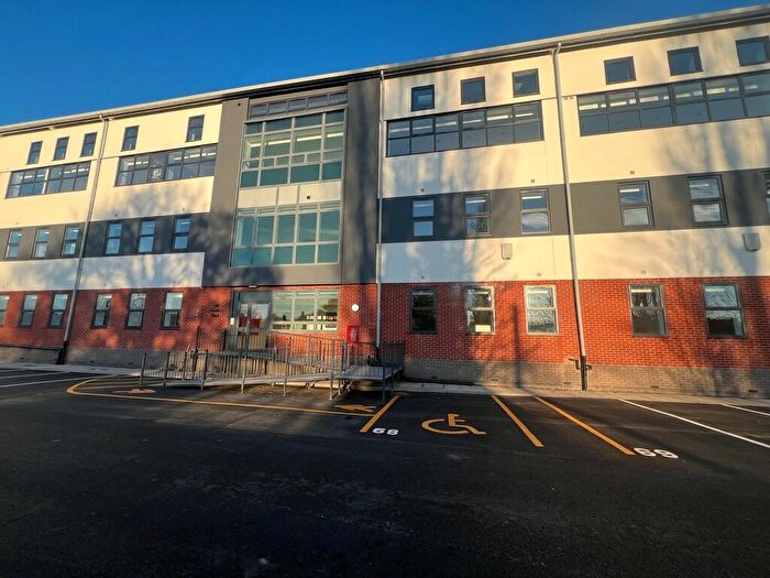 2 Bedroom Apartment To Rent In Carnation Place, Tulip Street, NG9