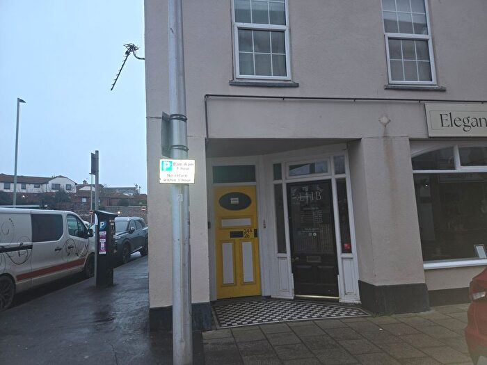 2 Bedroom Flat To Rent In A Station Road, Teignmouth, TQ14