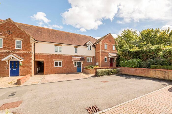 2 Bedroom Apartment For Sale In Beehive Close, Cholsey, OX10
