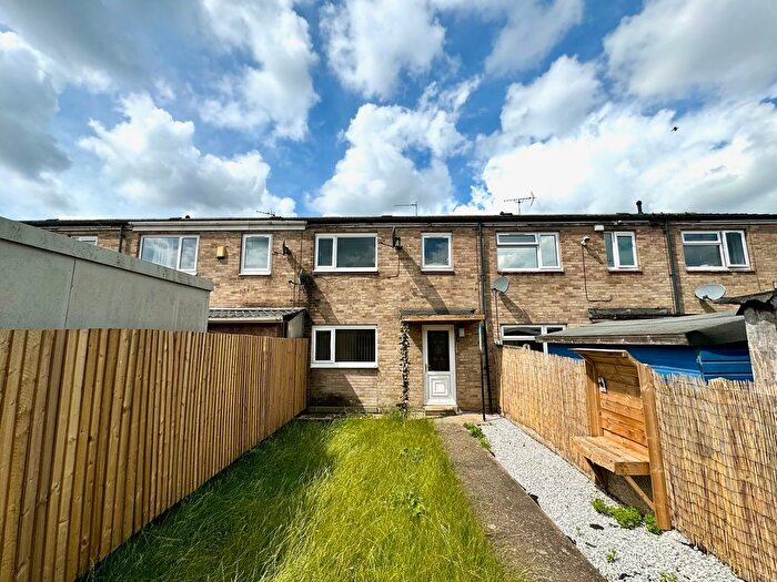 3 Bedroom Terraced House To Rent In Pendle Close, Hull, HU7