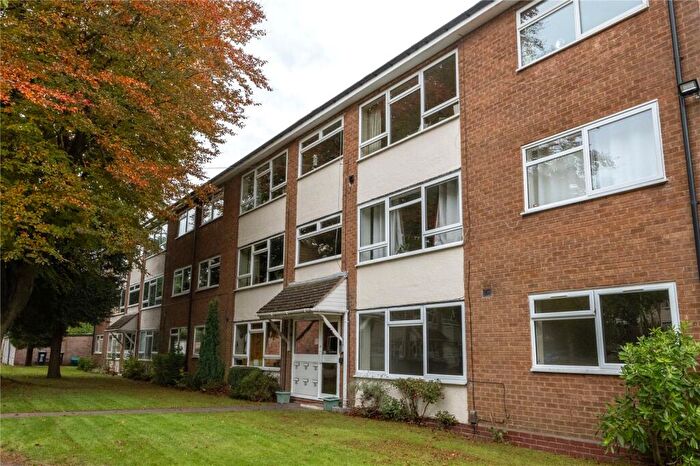 2 Bedroom Apartment For Sale In Moor Green Lane, Moseley, Birmingham, B13