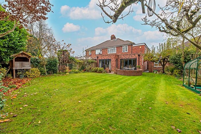 4 Bedroom Semi-Detached House For Sale In Doric Avenue, Frodsham, WA6