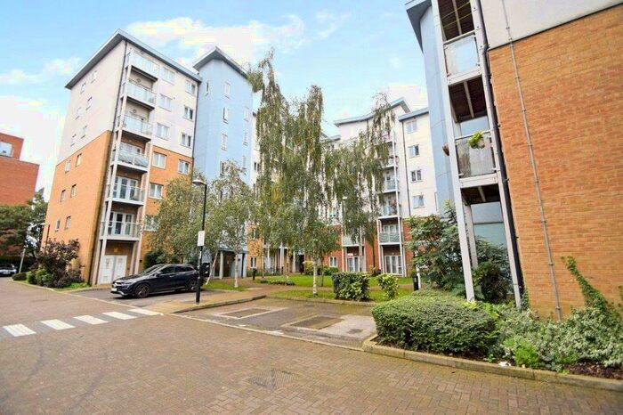 1 Bedroom Apartment To Rent In Mill Street, Slough, Berkshire, SL2