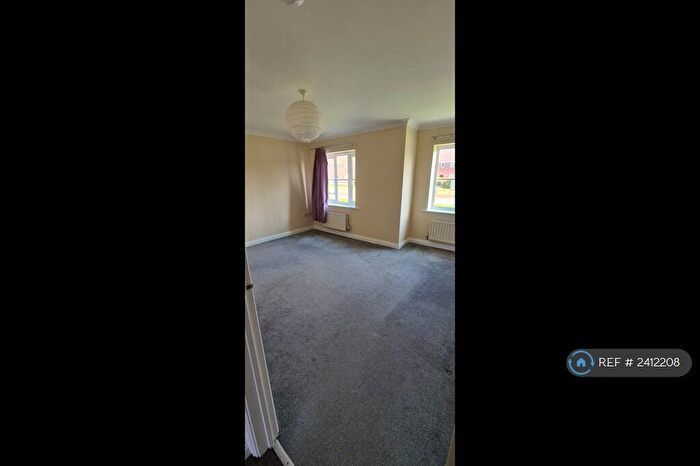 2 Bedroom Flat To Rent In Sterling Court, Bursledon, Southampton, SO31