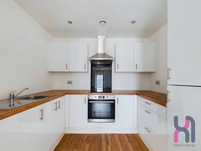 1 Bedroom Flat To Rent In Media City B, Michigan Point Tower, M50
