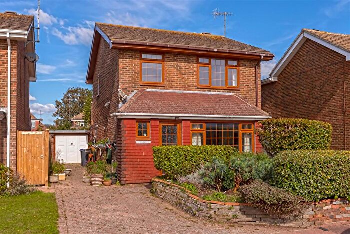 3 Bedroom Detached House For Sale In Rusper Road South, Worthing, BN13