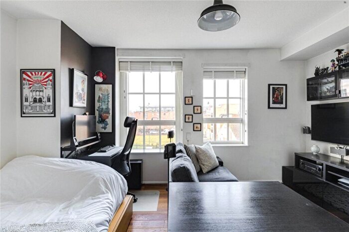Apartment To Rent In Wilmot Street, Bethnal Green, London, E2