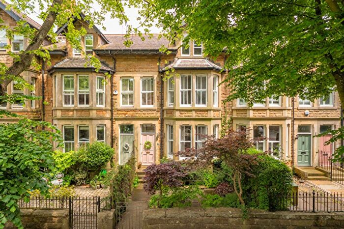 4 Bedroom Terraced House For Sale In West End Avenue, Harrogate, HG2