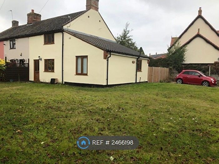 3 Bedroom End Of Terrace House To Rent In The Street, Poringland, Norwich, NR14