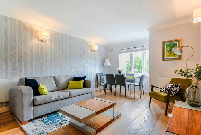 1 Bedroom Flat To Rent In Ravensbourne Mansions, Berthon Street, SE8