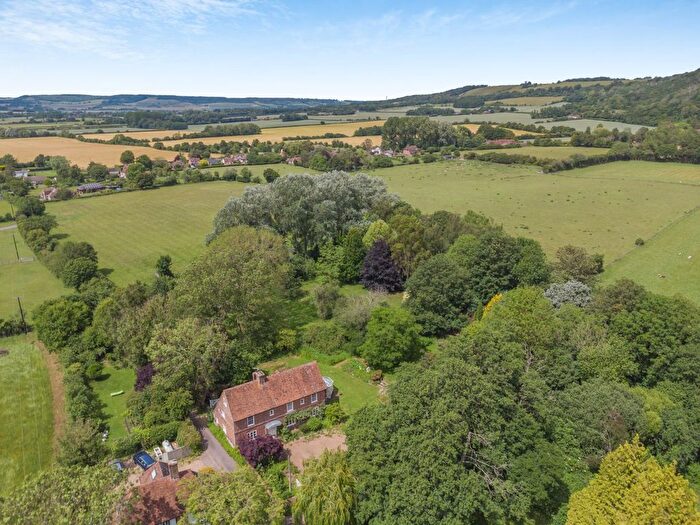 4 Bedroom Detached House For Sale In Troy Town Lane, Brook, Ashford, TN25