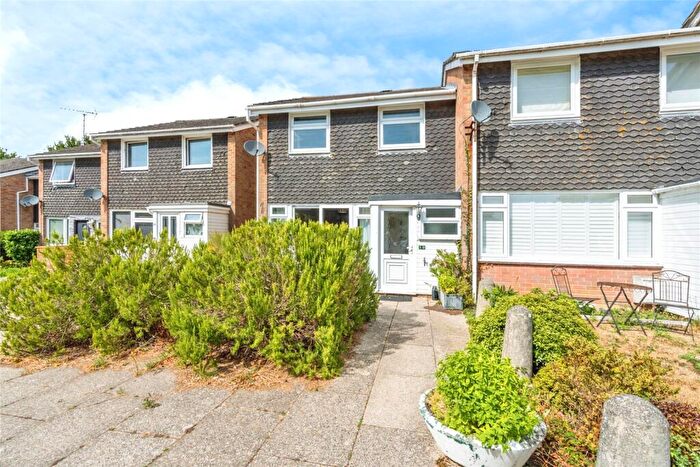 3 Bedroom End Of Terrace House For Sale In Grove Park, Chichester, West Sussex, PO19