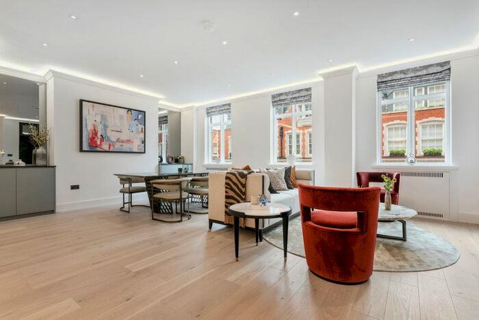 2 Bedroom Flat To Rent In Park Street, London, W1K