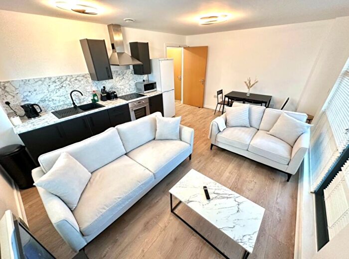 2 Bedroom Apartment To Rent In Blantyre Street, Manchester, M15
