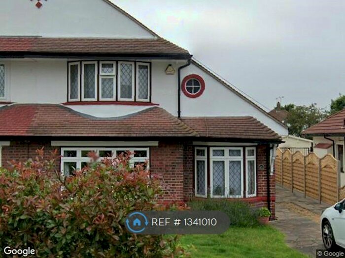 3 Bedroom Semi-Detached House To Rent In Braundton Avenue, Sidcup, Kent, DA15