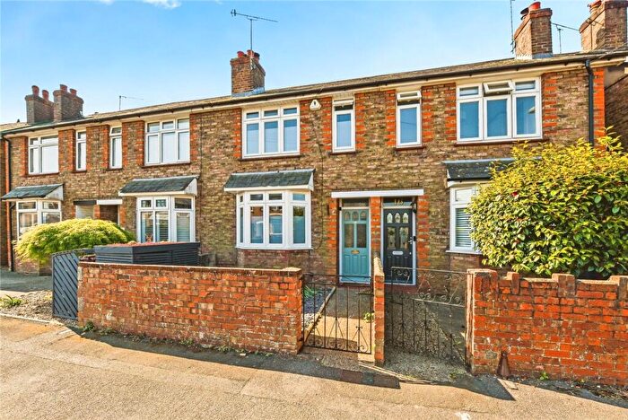 2 Bedroom Property For Sale In Cambrai Avenue, Chichester, PO19