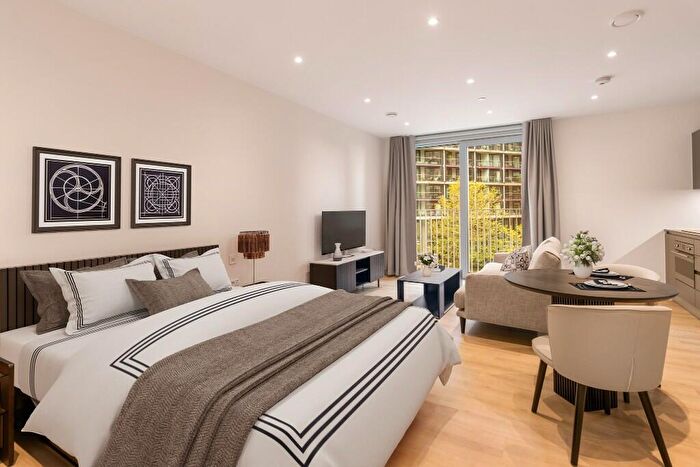 Studio To Rent In Nine Elms Lane, London, SW11