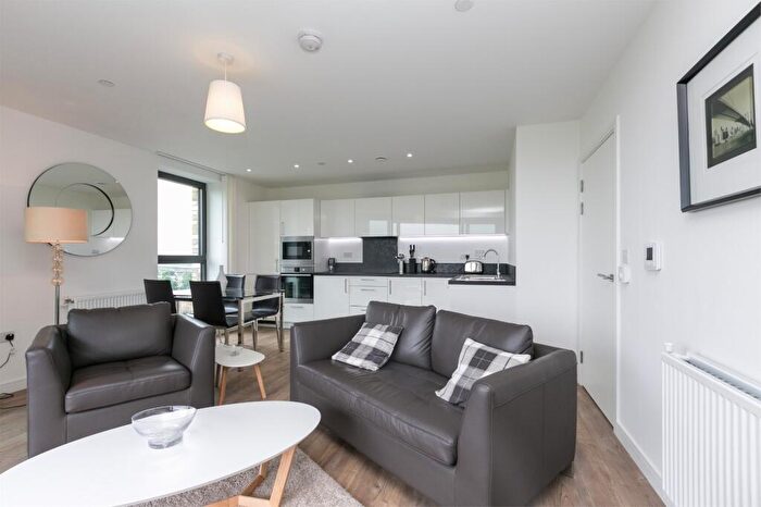 2 Bedroom Apartment To Rent In Bramwell Way, London, E16
