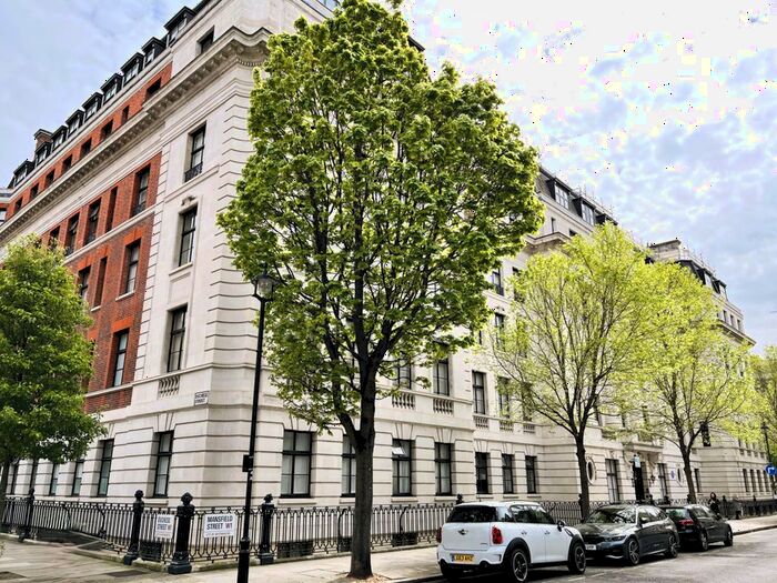 2 Bedroom Flat To Rent In Mansfield Street, London, W1G