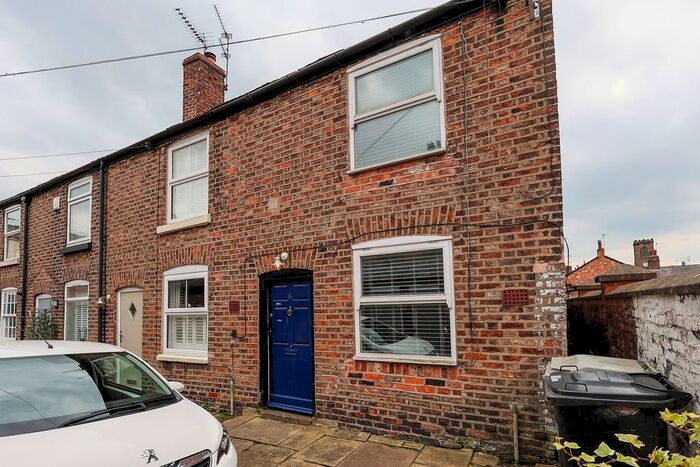 2 Bedroom Terraced House To Rent In Old Meadow, Macclesfield, SK11