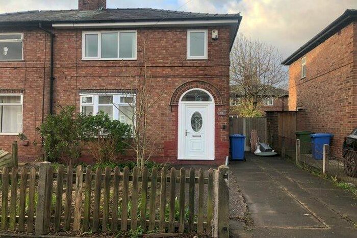 3 Bedroom Semi-Detached House To Rent In Morris Avenue, Warrington, WA4