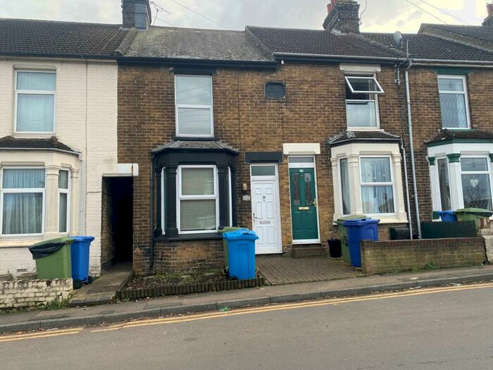 3 Bedroom Terraced House To Rent In Tonge Road, Sittingbourne, ME10