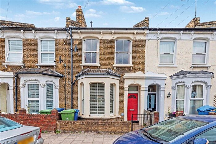 3 Bedroom Terraced House For Sale In Kincaid Road, London, SE15